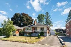 Detached in Overbrook - Castleheights and Area