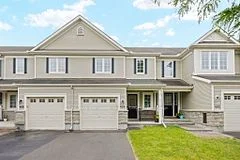 404 Wisteria Crescent, Hunt Club - Windsor Park Village and Area, ON K1V 0P1