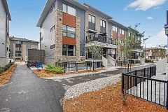 1405 Creekway Private, Kanata, ON K2T 0R8