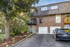 2026 GATINEAU VIEW Crescent, Beacon Hill North - South and Area, ON K1J 7X1