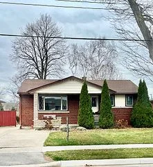 7321 Fern Avenue, Niagara Falls, ON L2G 5H3