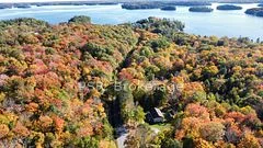 1094 Morinus Road, Muskoka Lakes, ON P0B 1J0