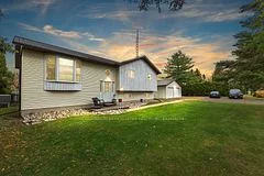 810 County 2 Road, Front of Leeds & Seeleys Bay, ON K0E 1L0