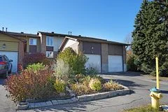 Att/Row/Townhouse in Elmvale Acres and Area