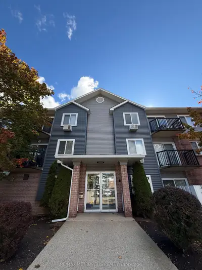Condo Apartment in Waterloo