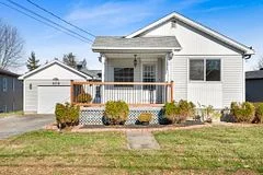 870 Chapman Street, Clarence-Rockland, ON K4K 1E6