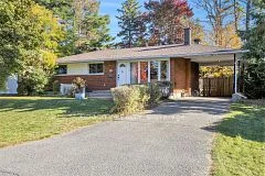 42 Stinson Avenue, Bells Corners and South to Fallowfield, ON K2H 6N4