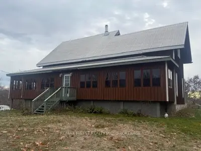 Detached in Frontenac