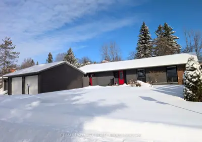 Detached in Kanata