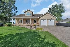 300 Voisine Road, Clarence-Rockland, ON K4K 1A1