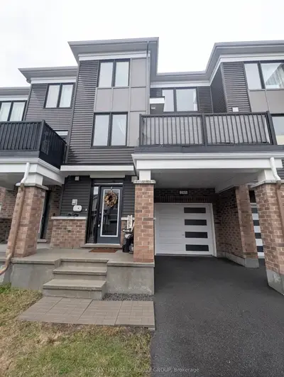 Att/Row/Townhouse in Barrhaven