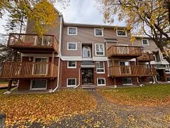 200 Fenerty Court 4, Kanata, ON K2L 3A7