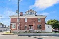 1 James Street W, Cobourg, On K9a 2j8