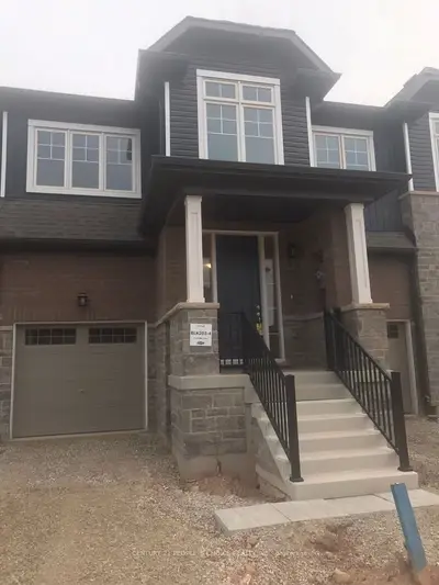 Att/Row/Townhouse in Erin