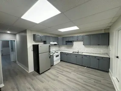 Upper Level in Quinte West