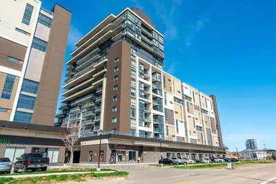 Common Element Condo in Grimsby