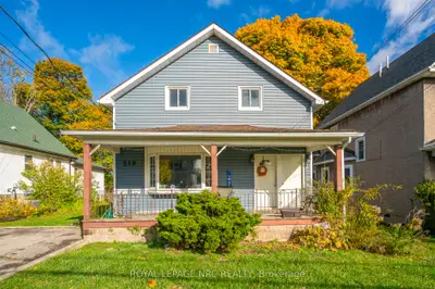 Duplex in Fort Erie