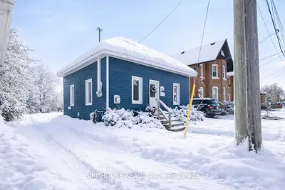 Detached in Kawartha Lakes
