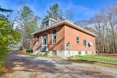 2026 Peninsula Road, Muskoka Lakes, ON P0B 1G0