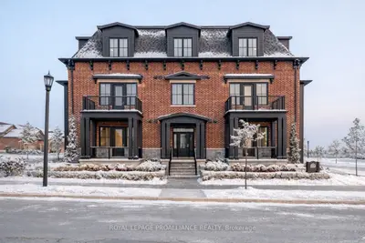 Condo Apartment in Cobourg