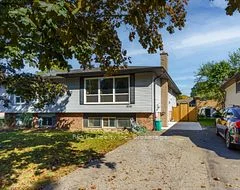 5016 Gage Court, Niagara Falls, ON L2E 7B5