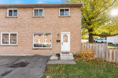 Condo Townhouse in Kingston