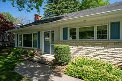 345 6th Avenue E, Owen Sound, ON N4K 2T7