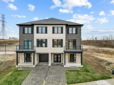 Condo Townhouse in London South