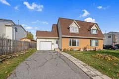 303 Mockingbird Drive, Orleans - Cumberland and Area, ON K1E 2A4