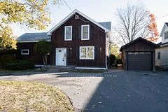 23 South Street, Quinte West, ON K8V 1P8