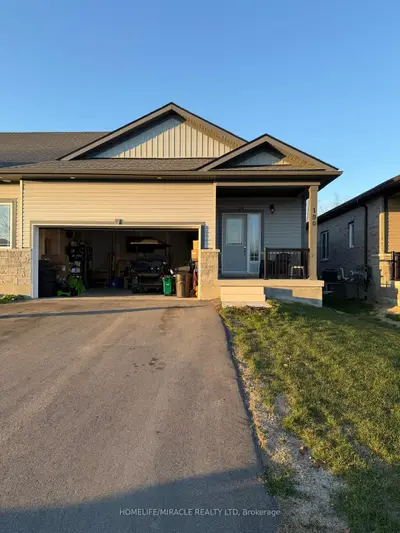 Att/Row/Townhouse in Brockville