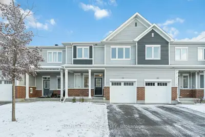 Att/Row/Townhouse in Barrhaven
