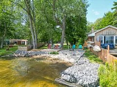 120-121 Mowat Crescent, North Bay, ON P1A 1R5