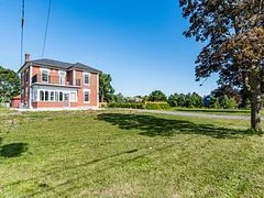 12 Orangeville Street, Erin, On N0b 1z0
