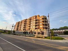 Condo Apartment in Cambridge