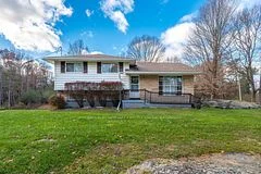 638 Thousand Islands Pky Parkway, Front Of Leeds & Seeleys Bay, On K0e 1l0