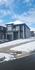 4 Bradley Avenue, Welland, ON L3B 0J8
