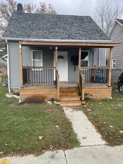 Duplex in Chatham-Kent