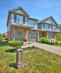 118 Roselawn Crescent, Welland, ON L3C 0C4
