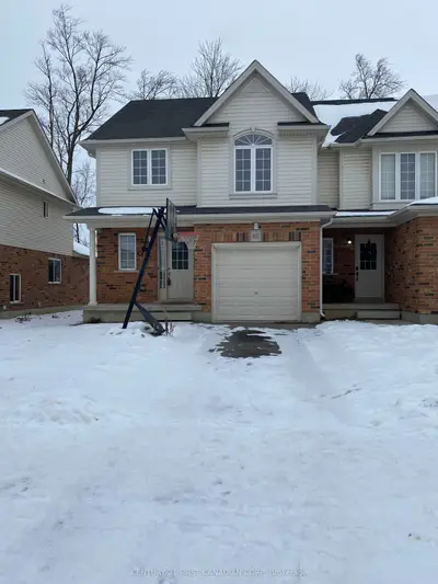 Att/Row/Townhouse in London North