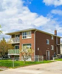 26 Woodfern Court Unit 1, Kitchener, ON N2E 1H4