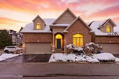 195 Wilson Street W 6, Hamilton, On L9g 1n9