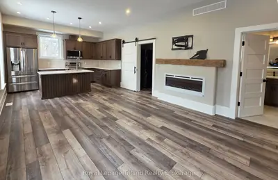 Duplex in Woodstock