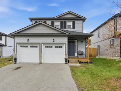 12 QUINN FOREST Drive, Bracebridge, ON P1L 1W9