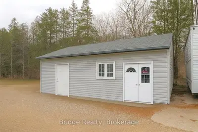 Detached in Woodstock