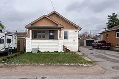 80 Lee Avenue, North Bay, ON P1A 2J9