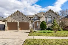 521 Darcy Drive, Strathroy-Caradoc, ON N7G 4L1