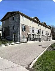 122 Courtland Avenue E 14, Kitchener, ON N2G 0B8