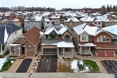 830 Contour Street, Orleans - Convent Glen and Area, ON K1W 0G6