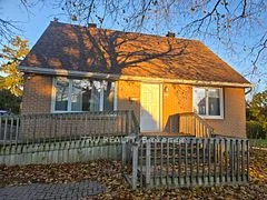 1 Joan Street, Meadowlands - Crestview and Area, ON K2G 1H9